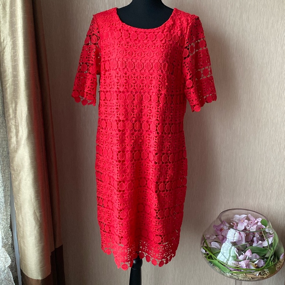 Sandra Darren  beautiful dress size 14